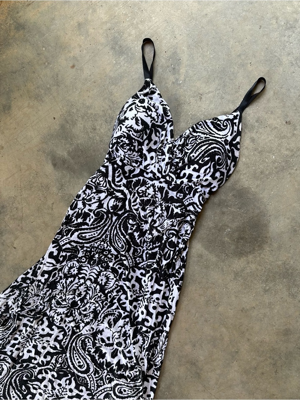 Black and white maxi dress with adjustable waist strap